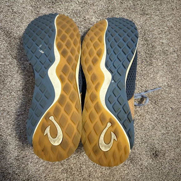 OluKai Wailuku Women's Navy Blue and Tan Sneakers - Picture 9 of 9